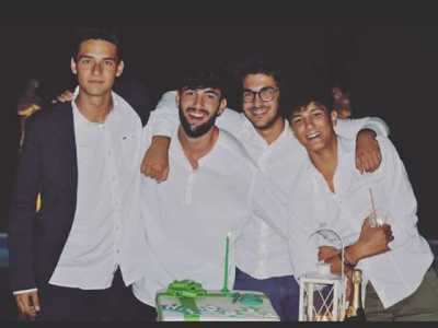 Giuseppe con i suoi amici di sempre